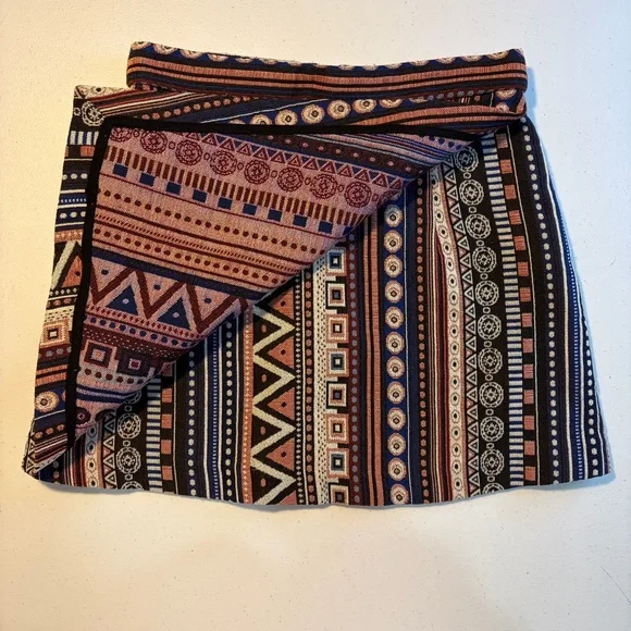 fab'rik Black & Multicolor Aztec Patterned Skirt - Picture 9 of 16
